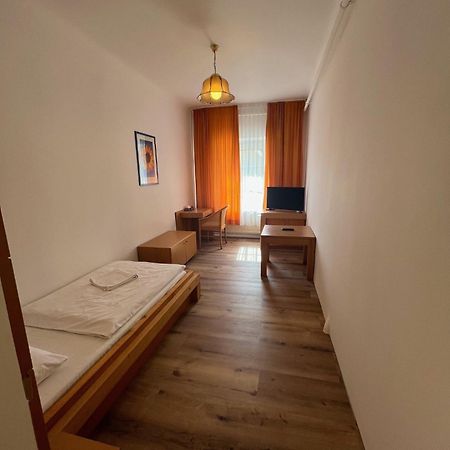 City Hotel Post 16 Braunau am Inn Exterior photo