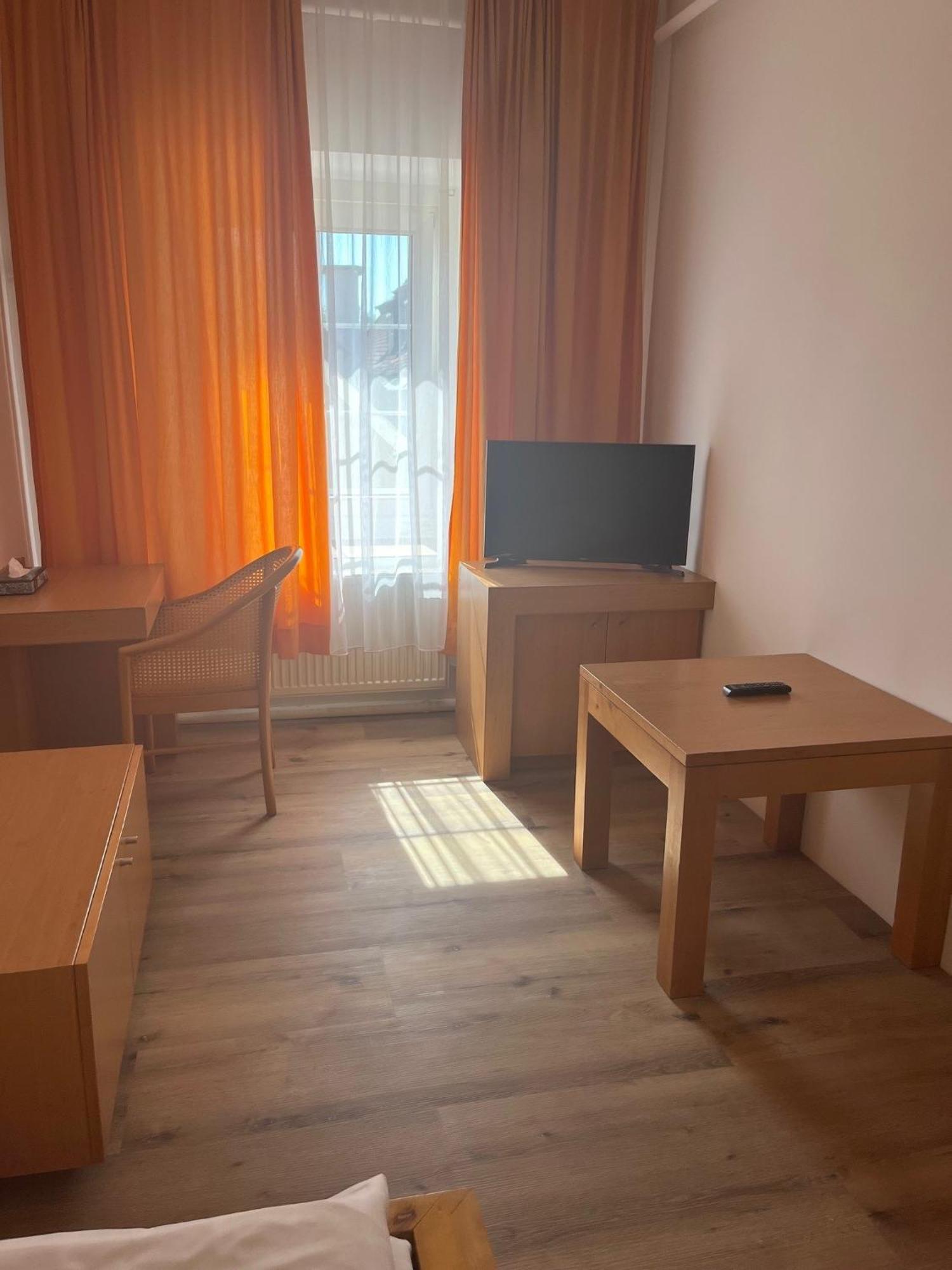 City Hotel Post 16 Braunau am Inn Exterior photo