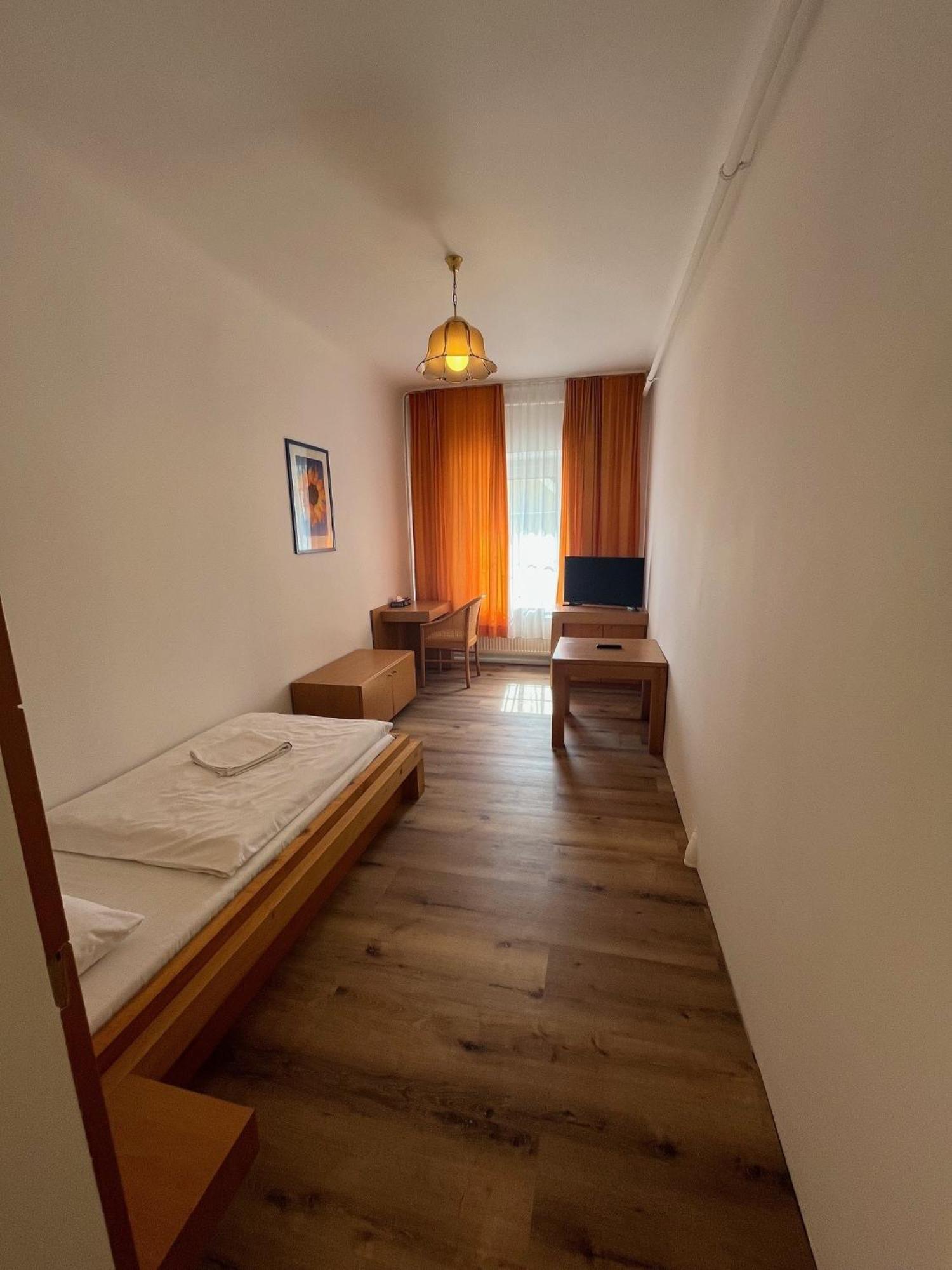 City Hotel Post 16 Braunau am Inn Exterior photo